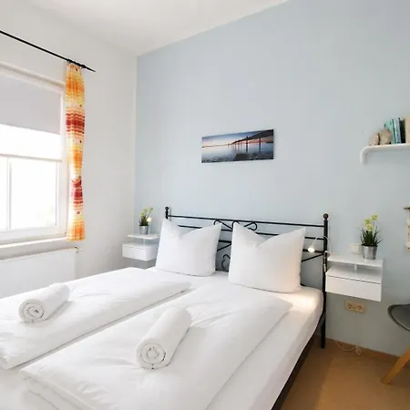 Apartmenthaus Strandstraße 16 * Ostseebad Kühlungsborn