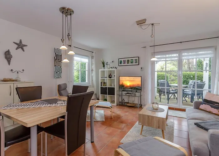 Apartmenthaus Strandstraße 16 * Ostseebad Kühlungsborn